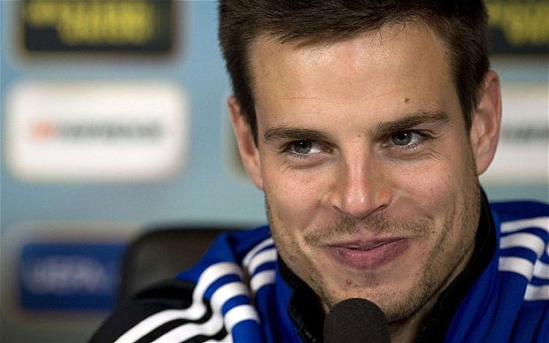 Cesar Azpilicueta has apparently agreed to extend his Chelsea contract.