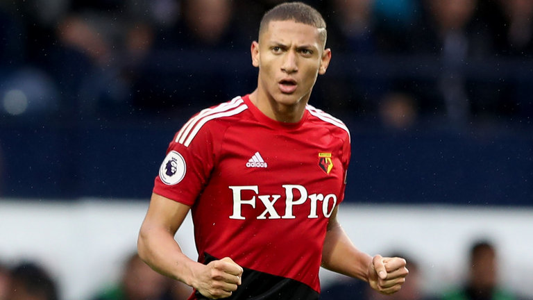 Louis Saha urges Chelsea to sign Everton star Richarlison in the summer transfer window.