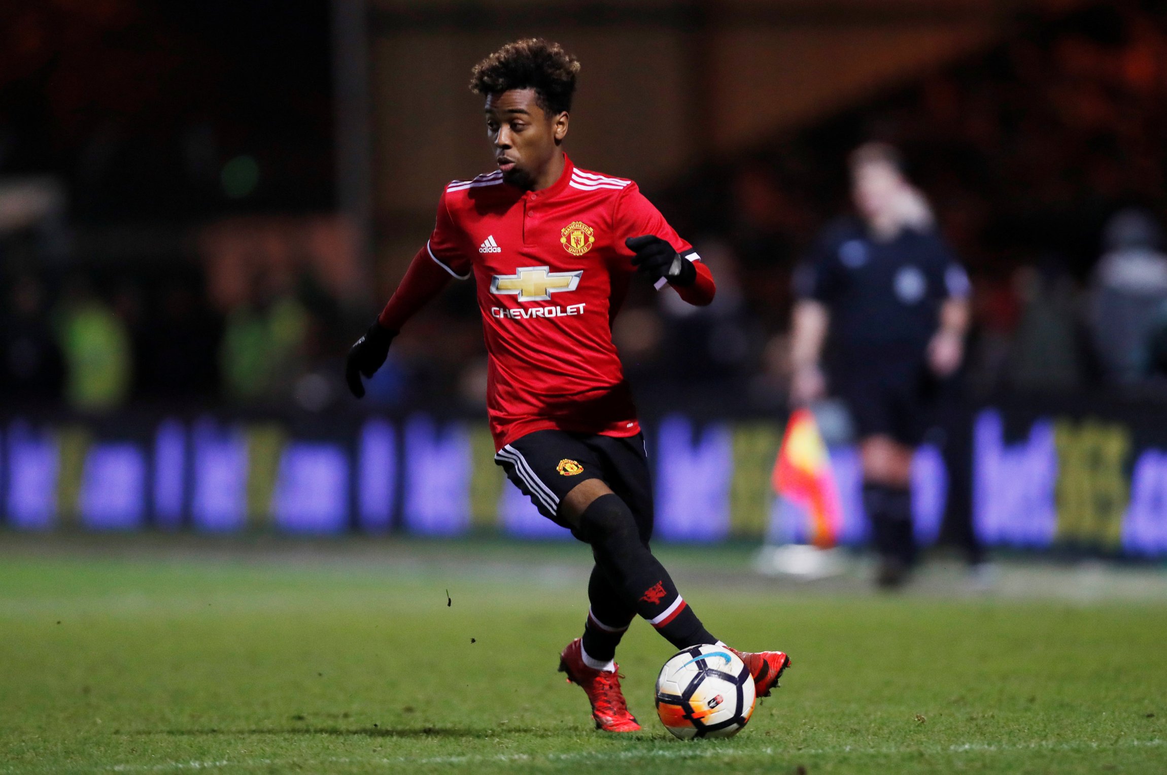 Angel-Gomes-takes-on-Yeovil-in-the-FA-Cup