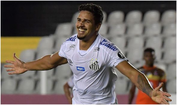 Transfer-News-Santos-will-allow-Lucas-Verissimo-to-be-sold-for-around-8-8million-2507872