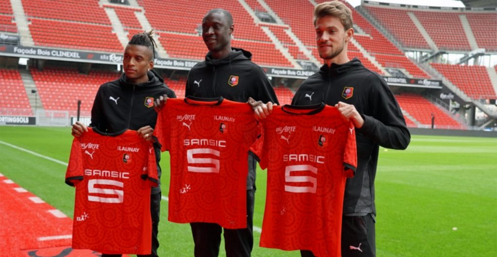 Rugani (R) joined Rennes on a season-long loan last month