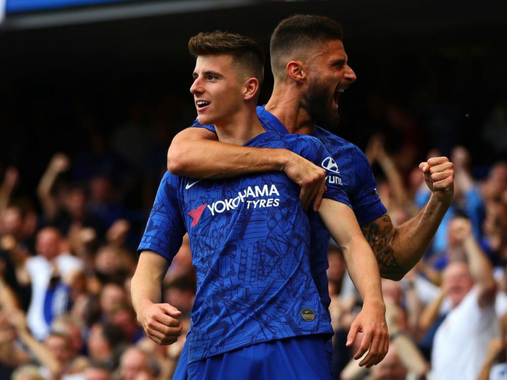 Olivier Giroud and Mason Mount put in excellent performances as Chelsea defeated Leeds United to go top of the Premier League, at least for a brief time.