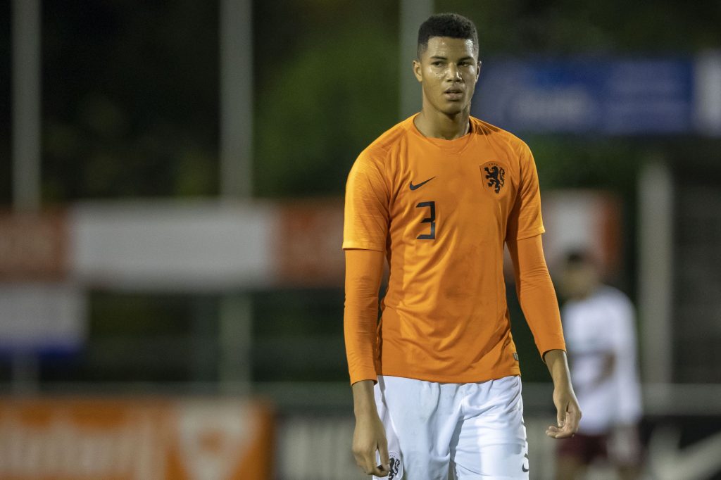 Xavier Mbuyamba in action for Netherlands U19.