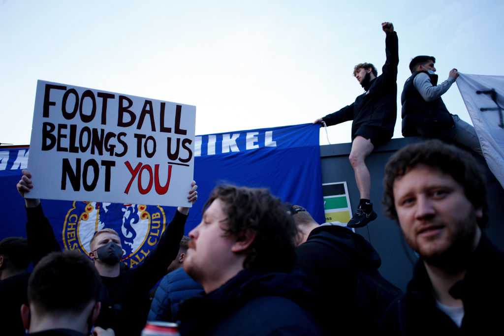 Fans outside Stamford Bridge protesting the Super League