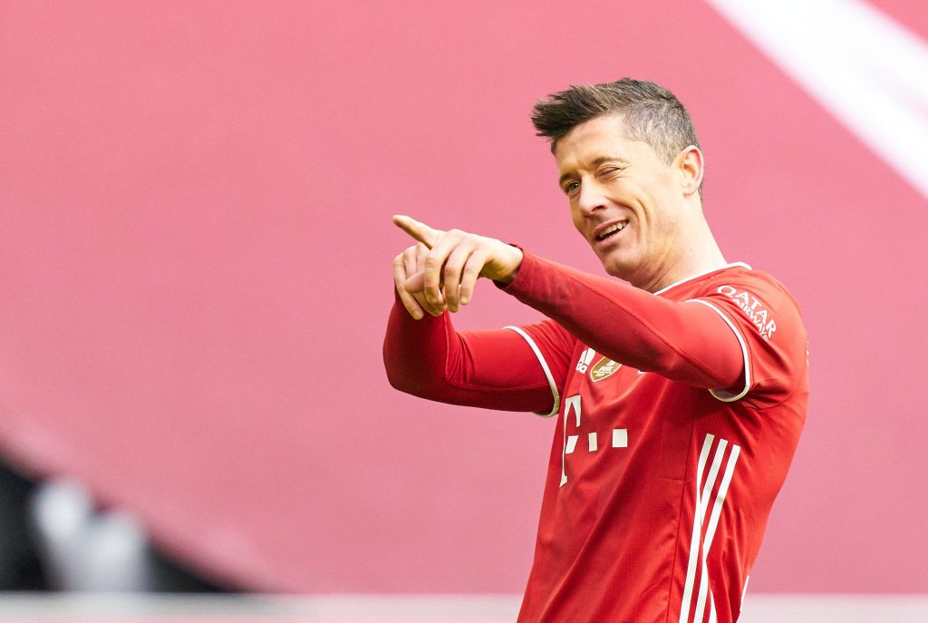 Bayern Munich star, Robert Lewandowski, is on the transfer radar of Chelsea alongside Borussia Dortmund's Erling Haaland.