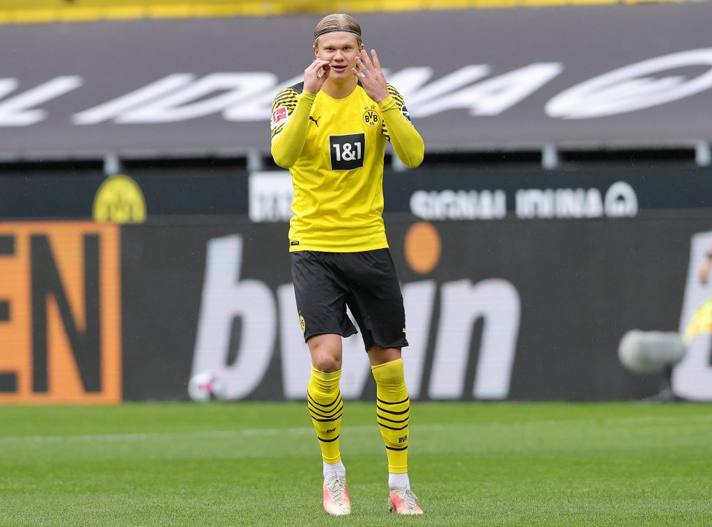 Transfer News: Borussia Dortmund chief Sebastian Kehl confident of retaining Erling Haaland amidst interest from Chelsea.  (imago Images)