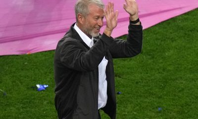 Manchester City v Chelsea - UEFA Champions League - Final - Estadio do Dragao Chelsea owner Roman Abramovich celebrates on the pitch after the UEFA Champions League final match held at Estadio do Dragao in Porto, Portugal. Picture date: Saturday May 29, 2021. Editorial use only, no commercial use without prior consent from rights holder. PUBLICATIONxINxGERxSUIxAUTxONLY Copyright: xAdamxDavyx 60080668