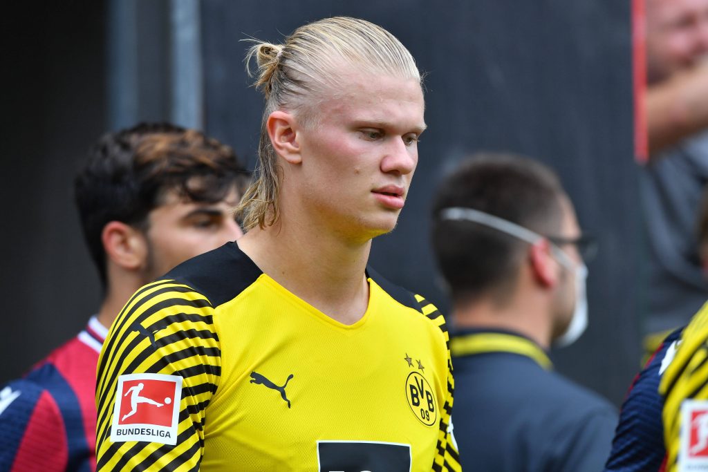 Borussia Dortmund reveal when they will decide the future of Chelsea target Erling Haaland.