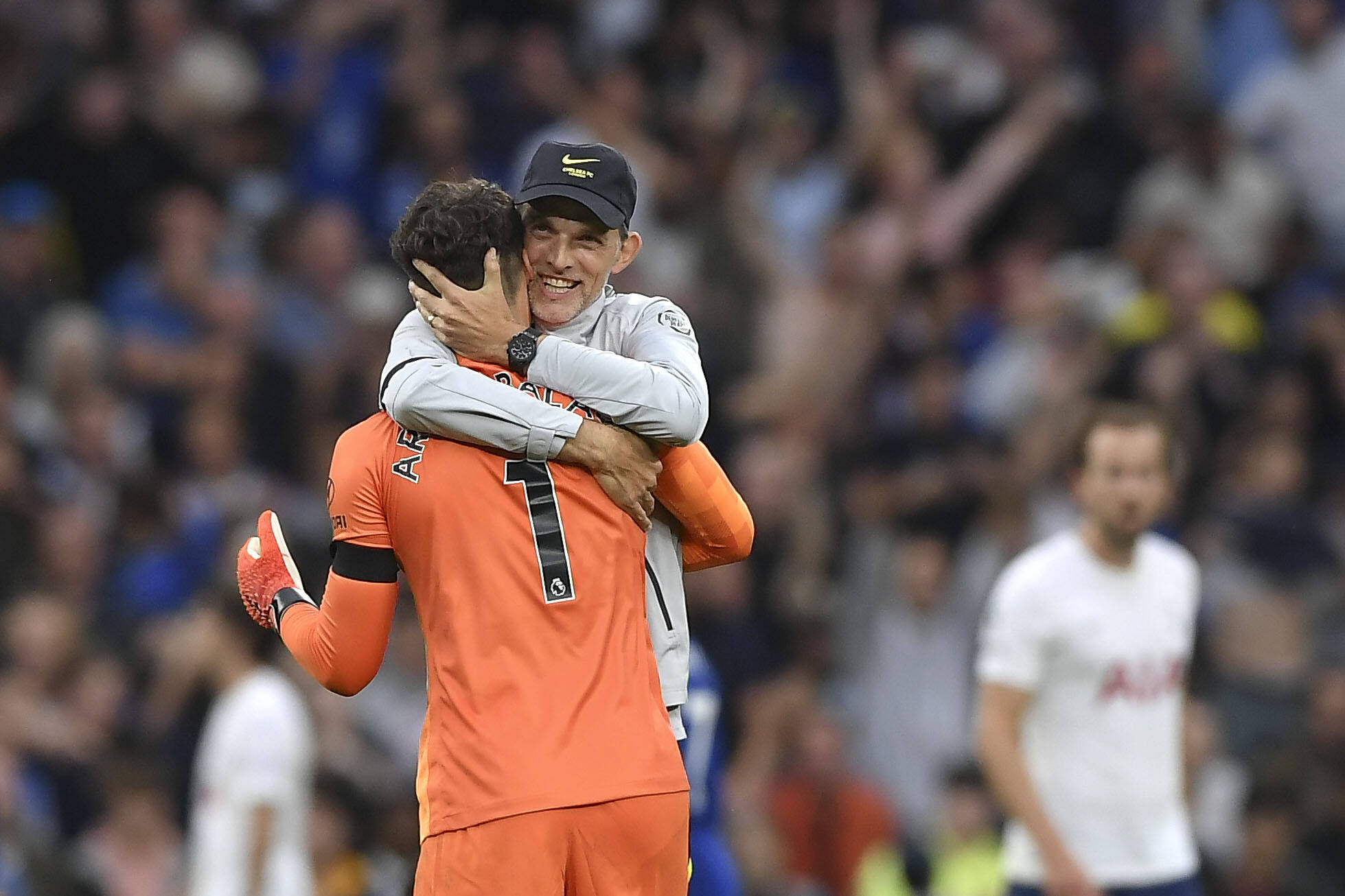 Thomas Tuchel Manager of Chelsea and Kepa Arrizabalaga of Chelsea during the Premier League match between Tottenham Hots