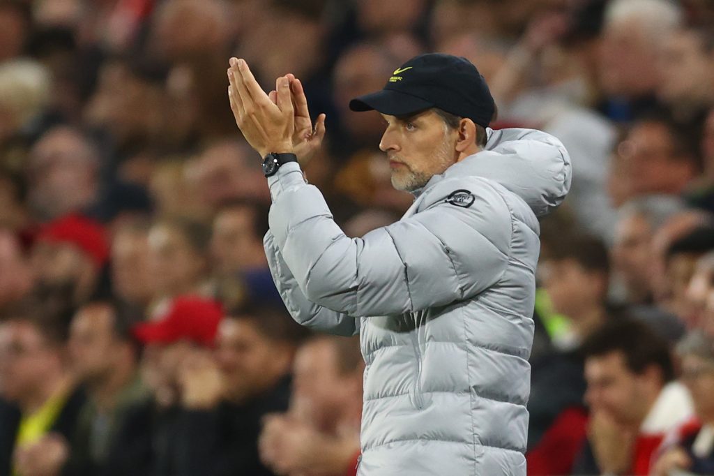 Former Chelsea coach questions timing of substitution made by Thomas Tuchel against Man United.