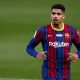 Chelsea move swiftly in response to a 'strong bid' from Manchester United for Barcelona defender Ronald Araujo.