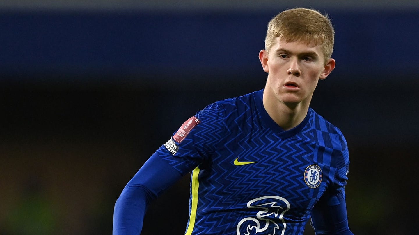 Graham Potter singles out Lewis Hall for impressive Chelsea display.