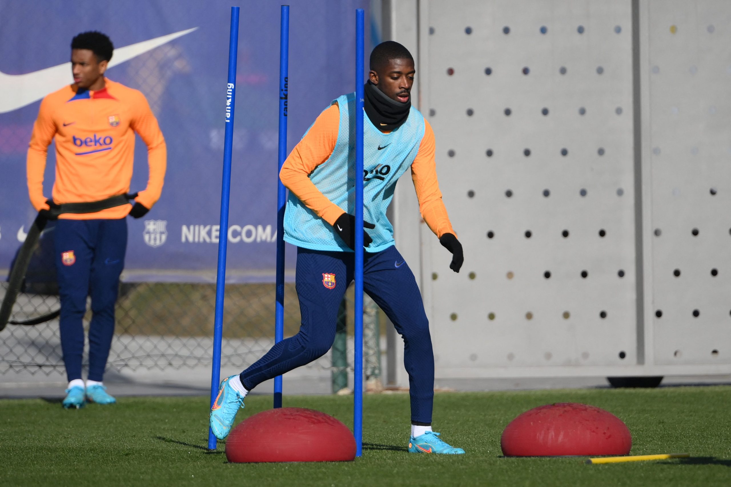 Chelsea considering loan move for Barcelona forward Ousmane Dembele.