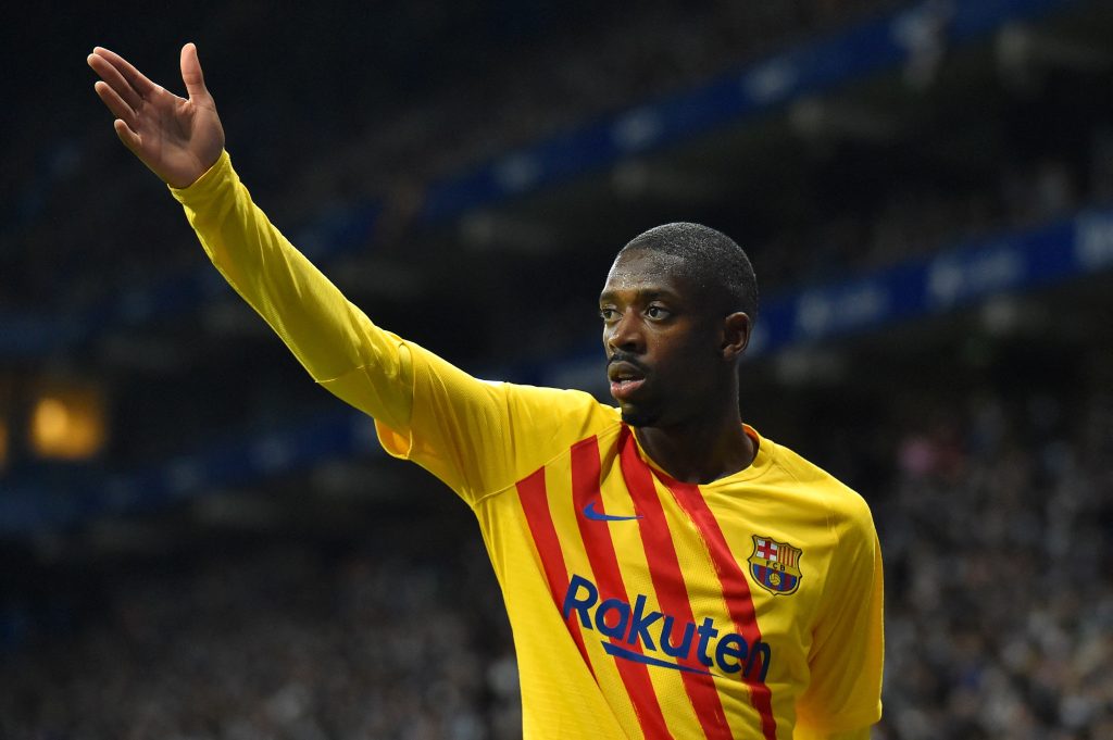 Chelsea target, Ousmane Dembele looks set to stay at Barcelona.