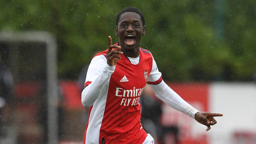 Transfer News: Chelsea target Khayon Edwards has signed a long-term contract with Arsenal.