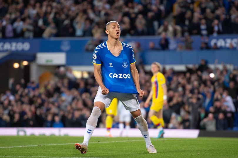 Richarlison reveals that Chelsea made an offer to sign him in the summer.