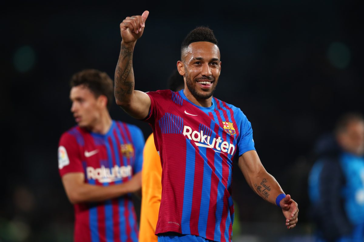 Barcelona put price tag of €30 million on Pierre Emerick-Aubameyang as Chelsea manager Thomas Tuchel pushes for transfer.