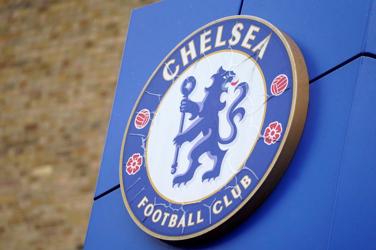 Chelsea reach agreement to sign Monaco technical director Laurence Stewart.