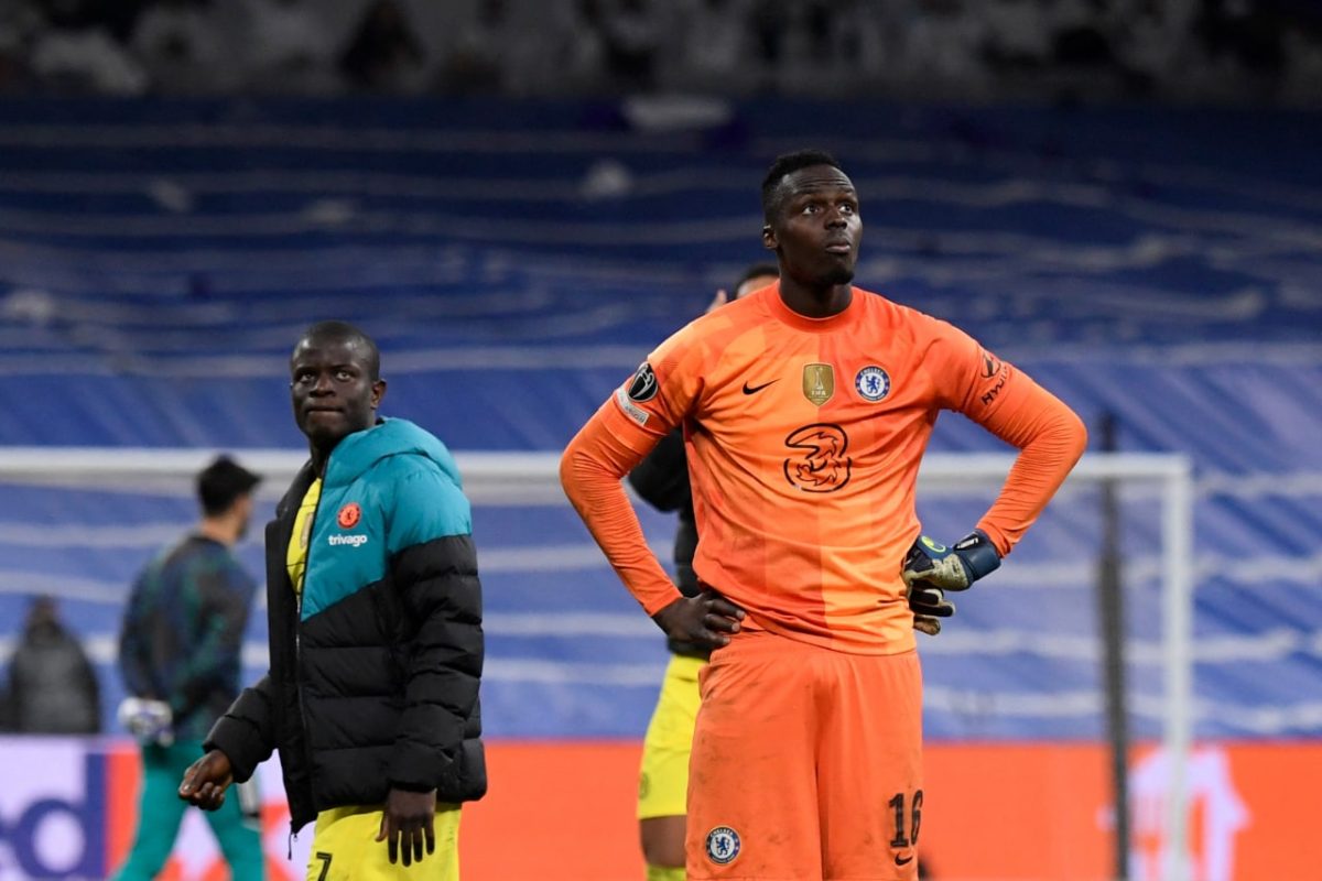 Edouard Mendy is contemplating a move away from Chelsea after losing first team spot to Kepa Arrizabalaga.