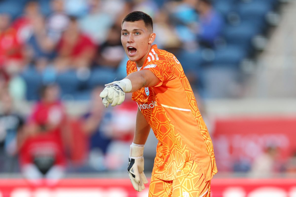 USMNT shot-stopper Gabriel Slonina expected to stay with Chelsea not keen on January loan. 
