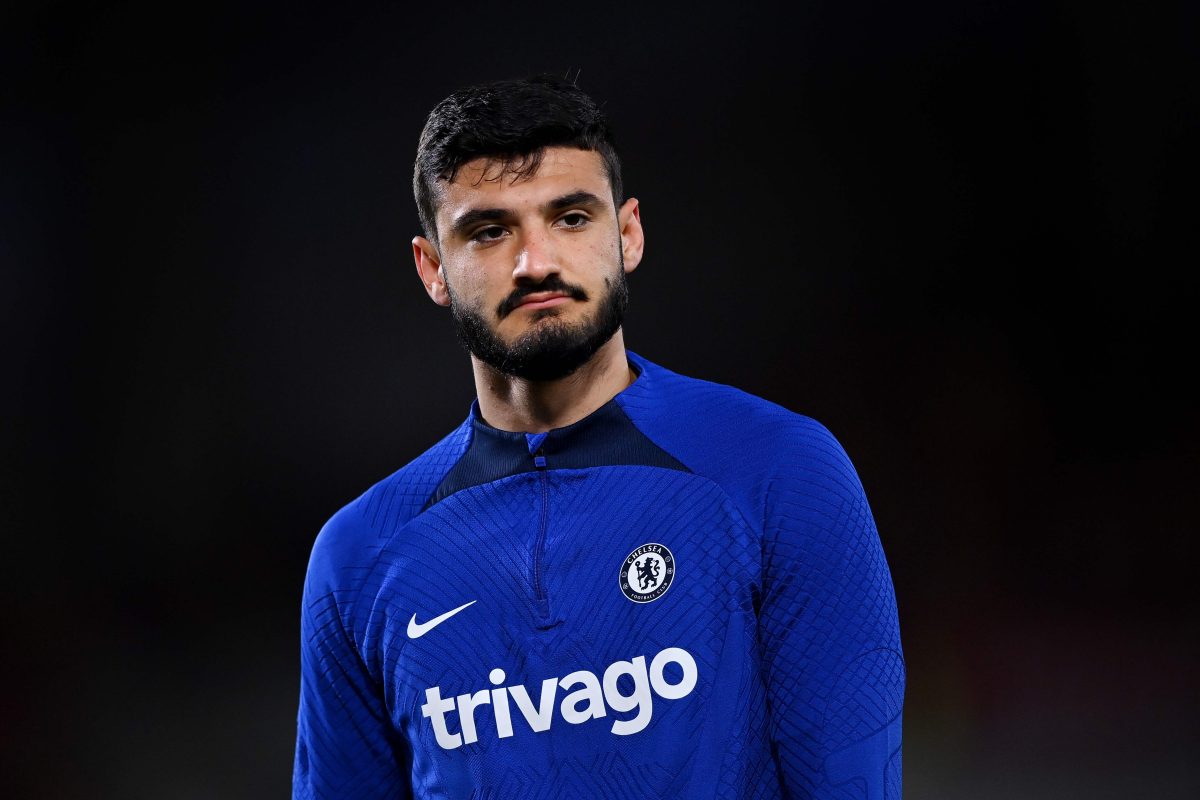Armando Broja of Chelsea warms up prior to the Premier League match between Brentford FC and Chelsea FC at Brentford Community Stadium on October 19, 2022 in Brentford, England