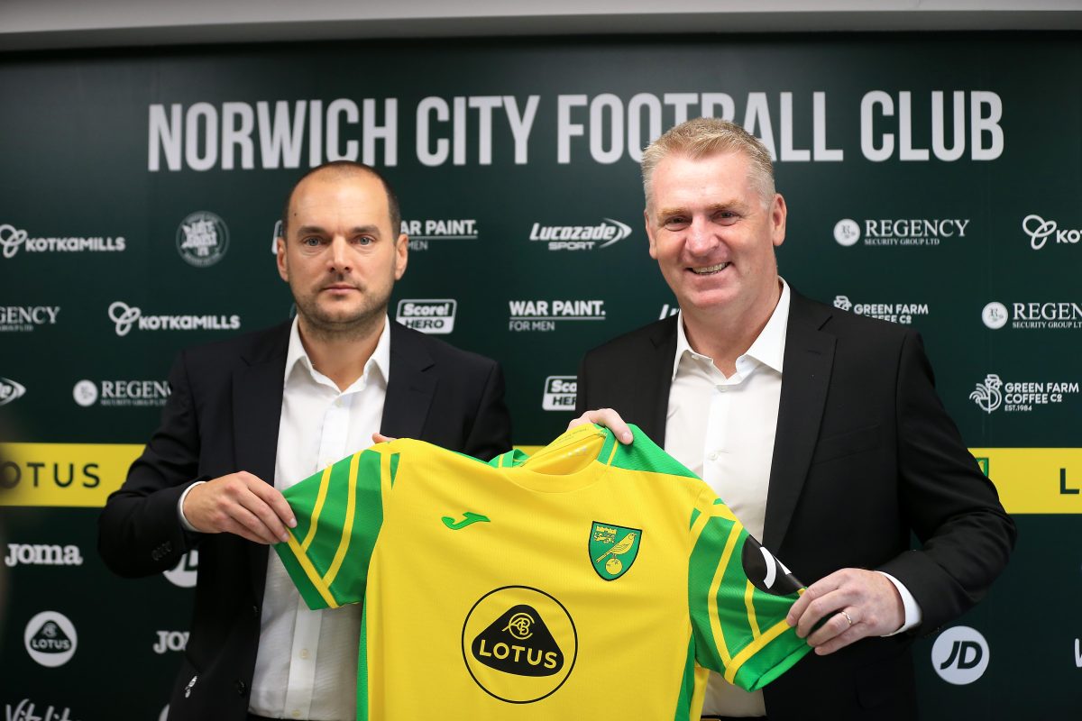 Chelsea in talks with Norwich City sporting director Stuart Webber. (Photo by Stephen Pond/Getty Images)