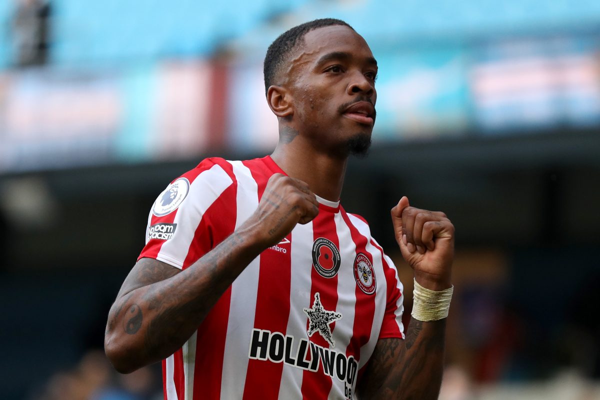 MANCHESTER, ENGLAND - NOVEMBER 12: Ivan Toney of Brentford celebrates after their sides victory during the Premier League match between Manchester City and Brentford FC at Etihad Stadium on November 12, 2022 in Manchester, England.