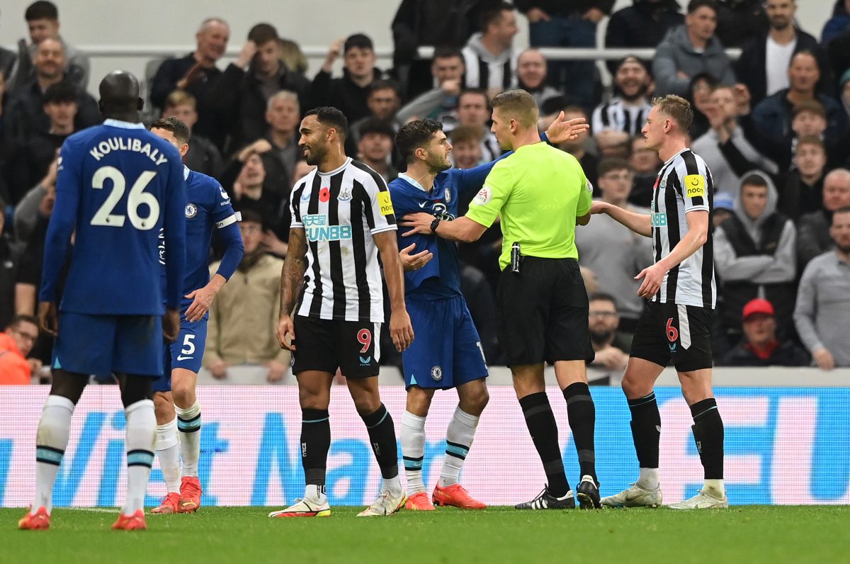 Christian Pulisic converses with the referee during Chelsea's loss to Newcastle United. (Photo by Stu Forster/Getty Images)