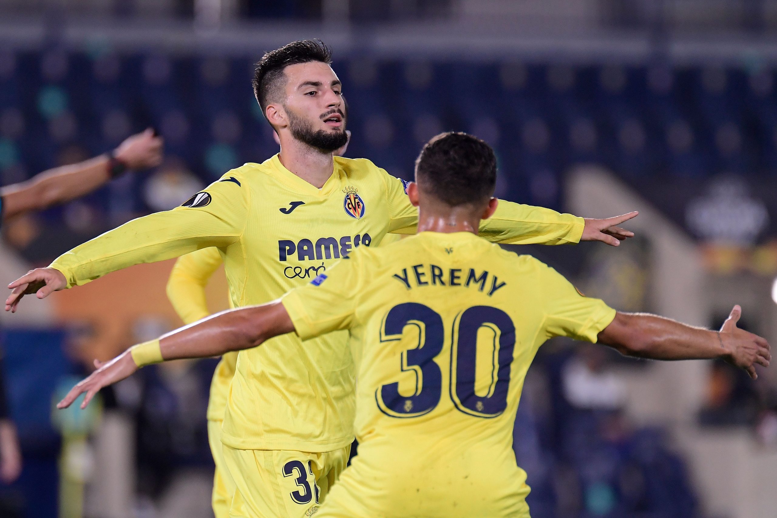 Villarreal's Alex Baena celebrates with Yeremy Pino.