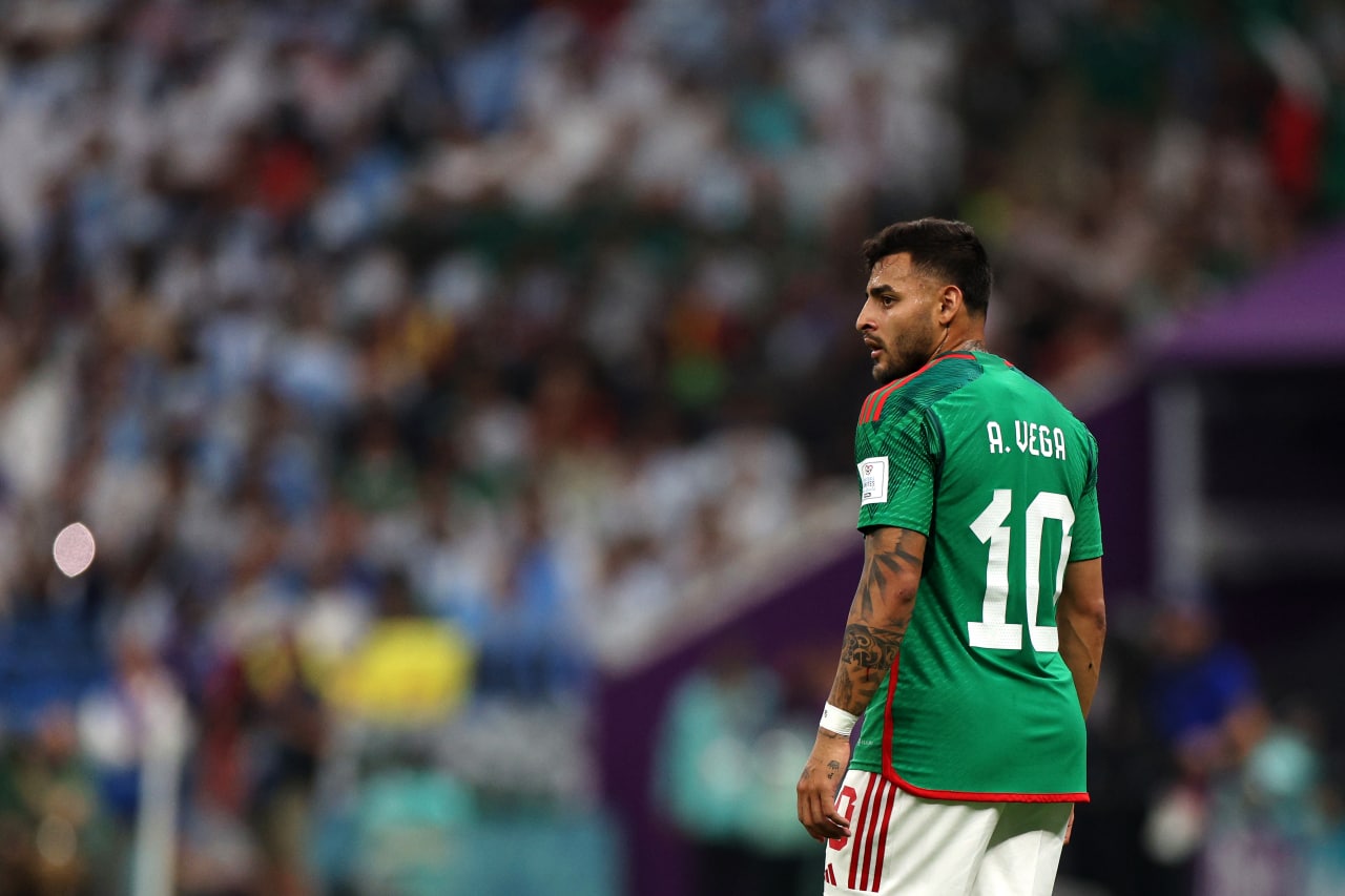 Alexis Vega in action for Mexico.