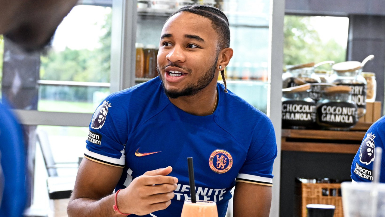 Chelsea striker Christophe Nkunku recently opened up on his rumored transfer move to his boyhood club PSG.